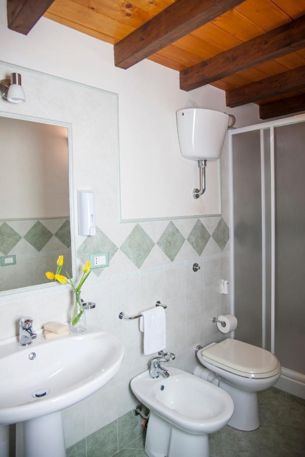 Mirose'S Holiday Home Кастельбуоно Экстерьер фото